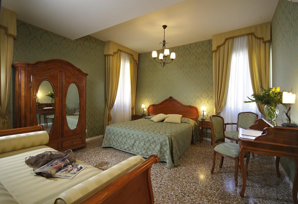 B&B Al Palazzetto Venecia Exterior foto