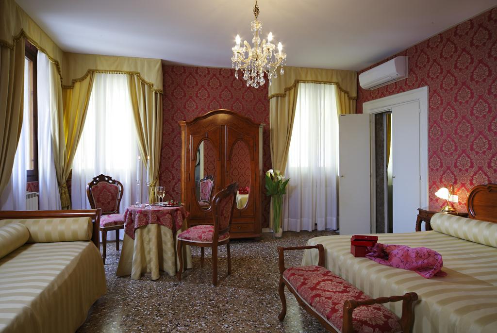B&B Al Palazzetto Venecia Exterior foto